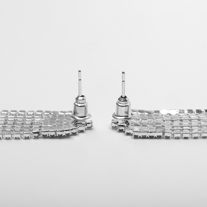 Серьги висячие со стразами «Водопад» мини треугольник, цвет белый в серебре, 8см Серьги висячие со стразами «Водопад» мини треугольник, цвет белый в серебре, 8см