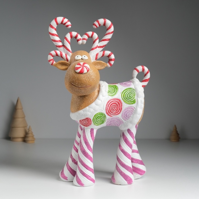 Сувенир полистоун Сувенир полистоун "Олень из сладостей с рогами-леденцами" 18х9,5х29,5 см