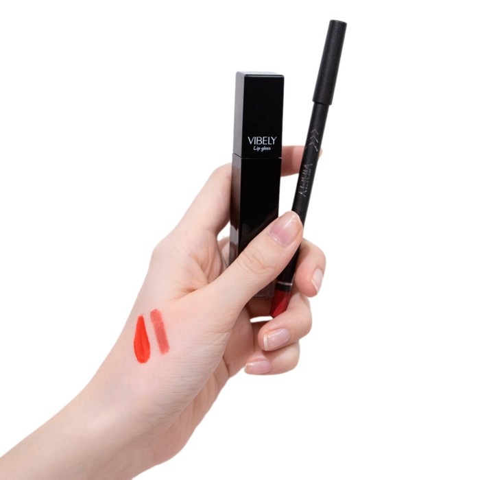 Премиальный набор для макияжа губ Премиальный набор для макияжа губ