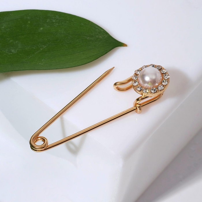 Булавка «Классика», круг, 5 см, цвет белый в золоте Булавка «Классика», круг, 5 см, цвет белый в золоте