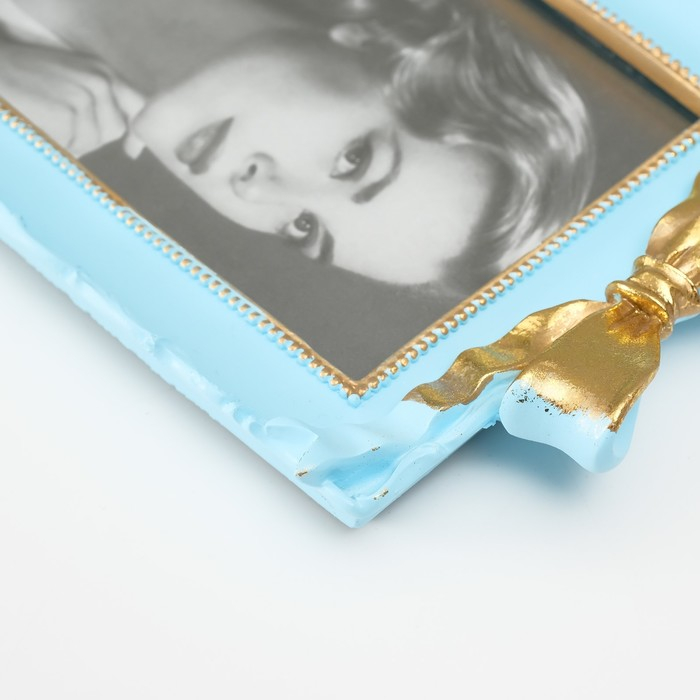 Фоторамка полистоун 10х15 см Фоторамка полистоун 10х15 см "Золотой бант" голубая 20х13,5х3 см