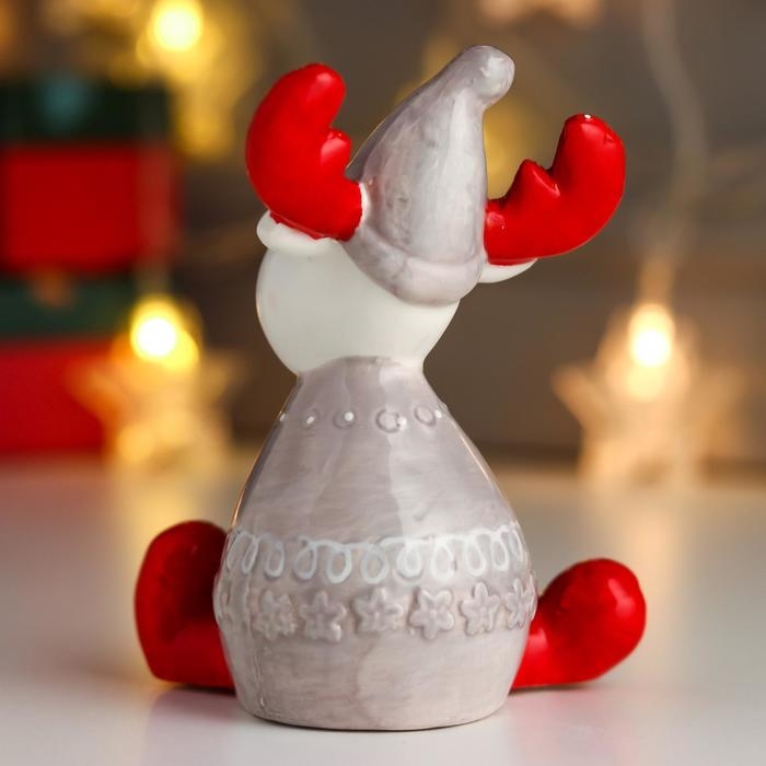 Сувенир керамика Сувенир керамика "Лосик, серый свитер и колпак, красные рожки в горох" 12х9,5х8 см