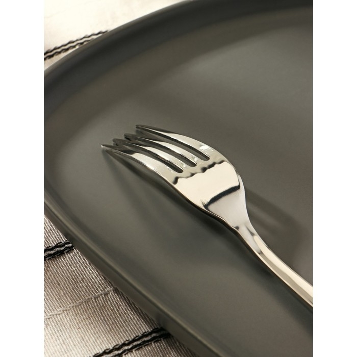Вилка столовая из нержавеющей стали Magistro «Эми», h=20,5 см, цвет серебряный Вилка столовая из нержавеющей стали Magistro «Эми», h=20,5 см, цвет серебряный