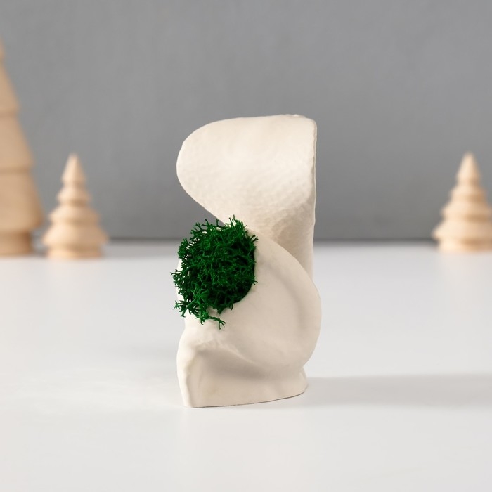 Сувенир  Сувенир "Кобра" со мхом белая 5х6,5х8 см (мох зелен стабил)