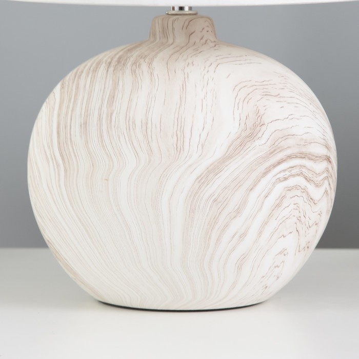 Настольная лампа Настольная лампа "Рундер" E14 40Вт бежевый 25х25х38 см RISALUX