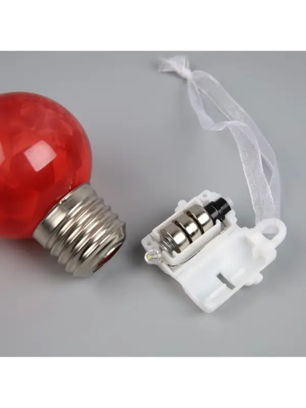 Ёлочный шар &laquo;Зимний узор красный&raquo;, d=5 см, 1 LED, от батареек AG13&times;3, свечение тёплое белое