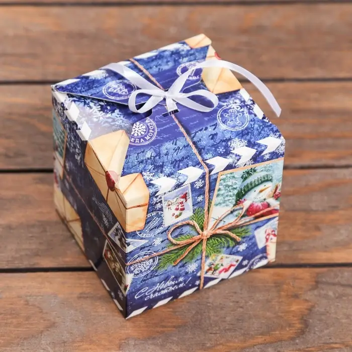 Коробка складная, подарочная новогодняя «Дед Мороз» 12×12×12 см Коробка складная, подарочная новогодняя «Дед Мороз» 12×12×12 см