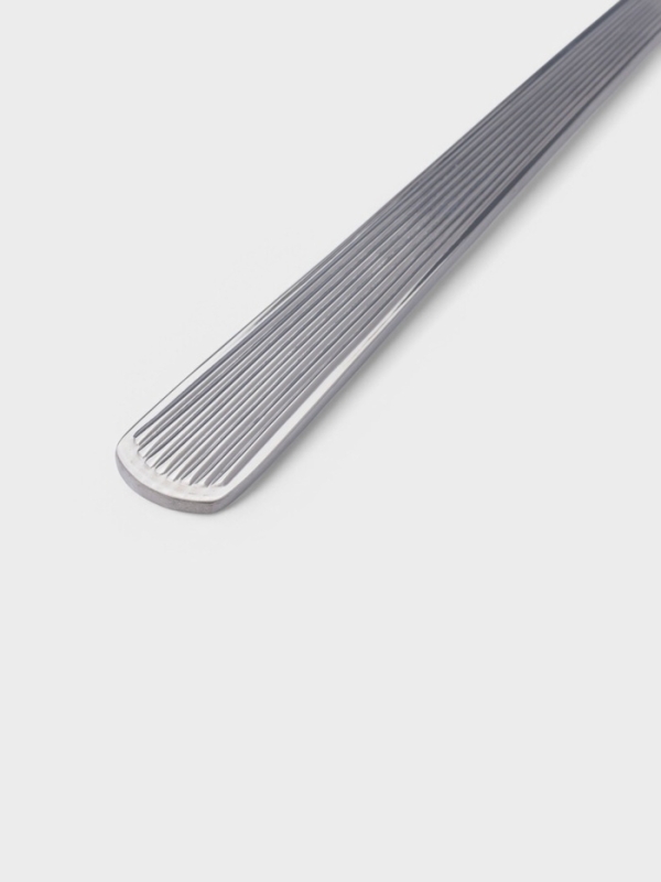 Столовая ложка Hanna Knövell Asnen, 20.7 см, толщина 3 мм, нержавеющая сталь, серебристая Столовая ложка Hanna Knövell Asnen, 20.7 см, толщина 3 мм, нержавеющая сталь, серебристая