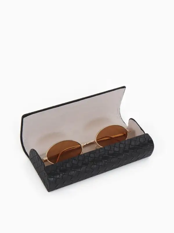 Футляр для очков Июнь2502 15,5*6*3 см, магнит, черный Футляр для очков Июнь2502 15,5*6*3 см, магнит, черный