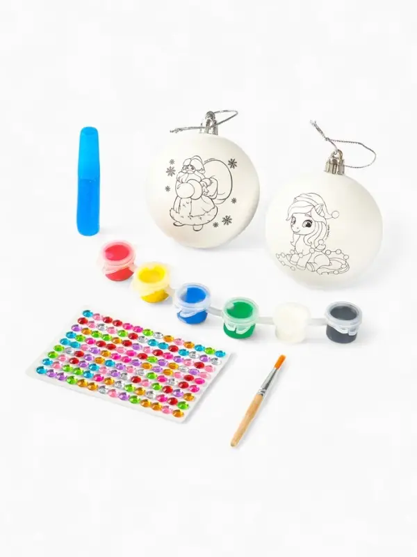 Набор для творчества «Елочные шары под раскраску »Исполнения желаний« + краски,7 см, 2 шт. Набор для творчества «Елочные шары под раскраску »Исполнения желаний« + краски,7 см, 2 шт.