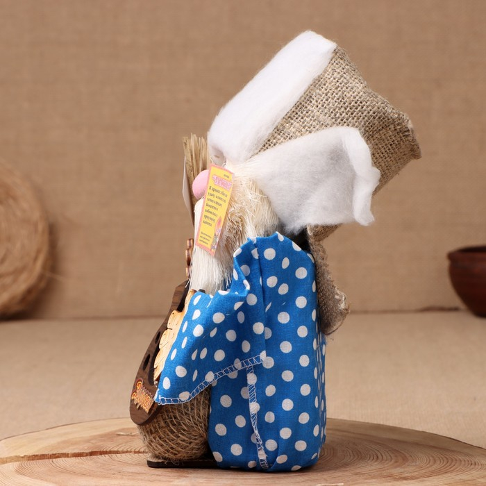 Оберег-домовой Оберег-домовой "Матвей с метлой и подковой", 30х20х14 см, микс