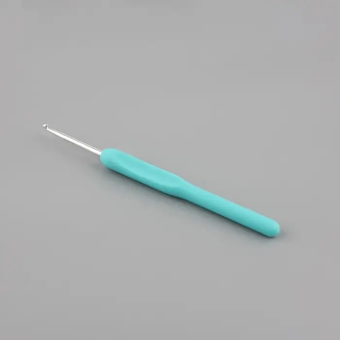 Крючок для вязания, с пластиковой ручкой, d = 3 мм, 14 см, цвет голубой Крючок для вязания, с пластиковой ручкой, d = 3 мм, 14 см, цвет голубой