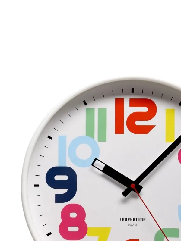 Часы настенные круглые &laquo;Классика&raquo;, белый обод, 30&times;30 см