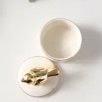 Шкатулка керамика с золотой линией "Птичка" 7х7х9 см