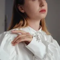 Брошь &laquo;Паук&raquo;, жемчужинка, белая в серебре