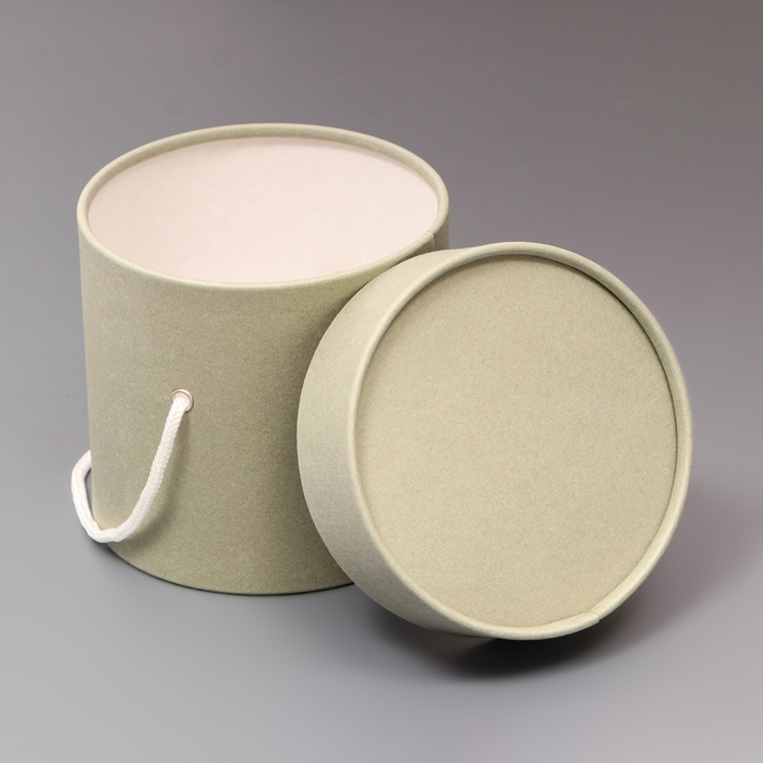 Подарочная коробка, круглая, серая,с шнурком, 12 х 12 см Подарочная коробка, круглая, серая,с шнурком, 12 х 12 см