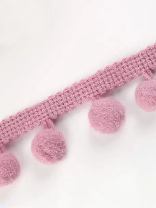 Тесьма декоративная с помпонами, 25&plusmn;5 мм, 8&plusmn;0.5 м, пудровый