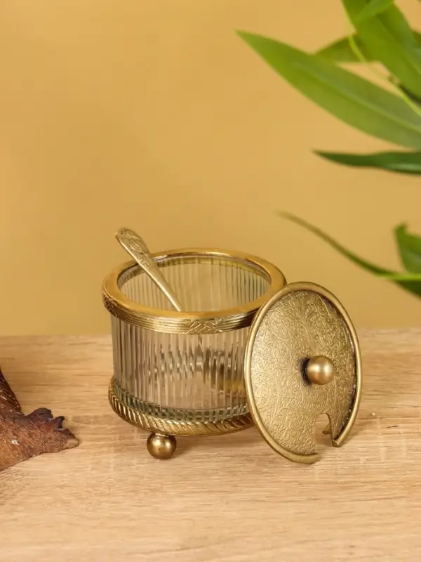 Сахарница с ложечкой «Сластёна», латунь, стекло, 7×7×7.6 см Сахарница с ложечкой «Сластёна», латунь, стекло, 7×7×7.6 см