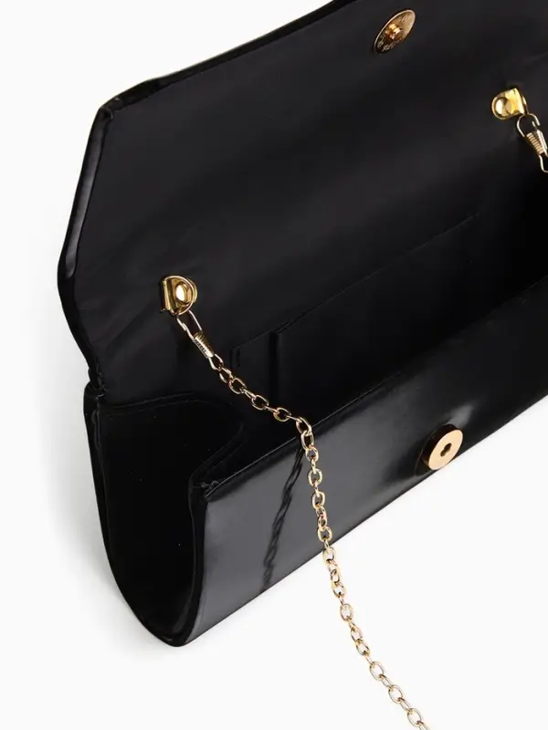 Сумка-клатч женская вечерняя на магните, на цепочке, с золотистой фурнитурой, однотонная, чёрная