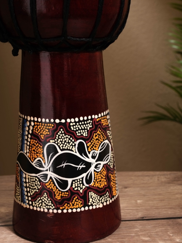 Сувенирный музыкальный инструмент Сувенирный музыкальный инструмент "Барабан Джембе" махагон, 18х18х40 см