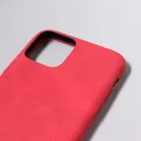 Чехол LuazON для iPhone 11 Pro, с отсеком под карты, кожзам, красный