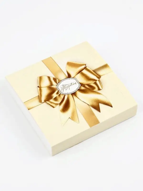 Коробка-адвент под 9 конфет, &laquo;Золотой бант&raquo;, 14.5&times;14.5&times;2.5 см, кондитерская упаковка