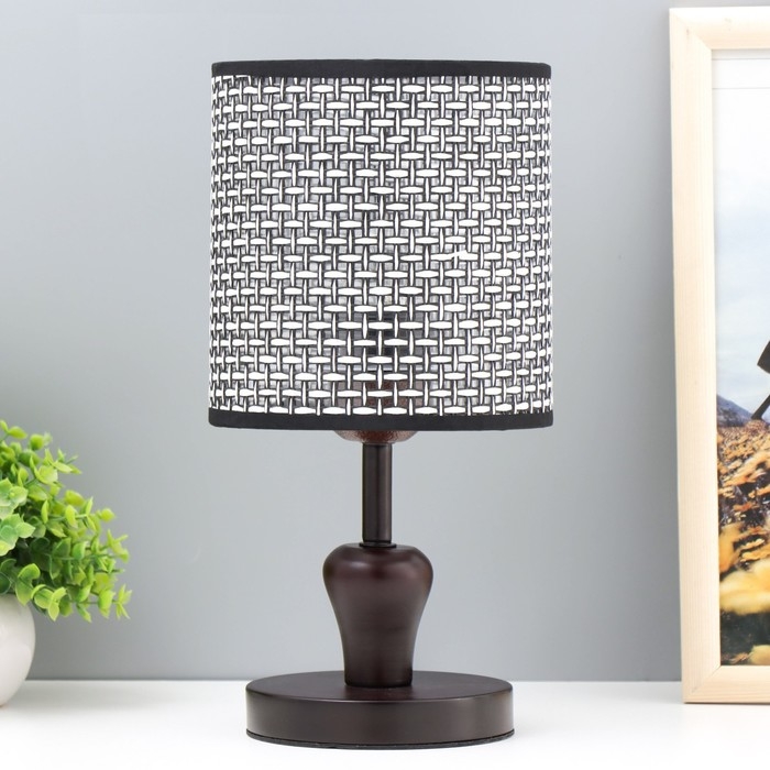Настольная лампа Настольная лампа "Тирел" Е27 40Вт черный 16х16х30 см RISALUX