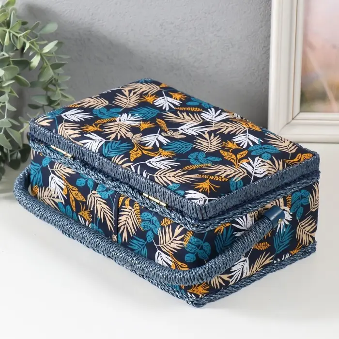 Шкатулка для рукоделия и шитья &laquo;Лесные веточки на синем&raquo;, хранение ниток, иголок, мелочи, 24&times;16&times;11 см