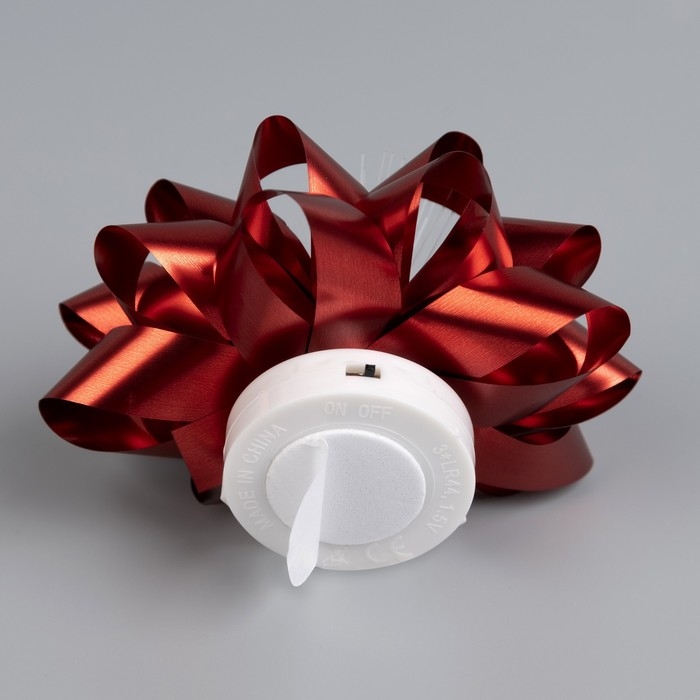 Светодиодная игрушка «Бант-звезда» 9 × 6 × 9 см, батарейки LR44х3 (в комплекте), свечение мульти, красная Светодиодная игрушка «Бант-звезда» 9 × 6 × 9 см, батарейки LR44х3 (в комплекте), свечение мульти, красная