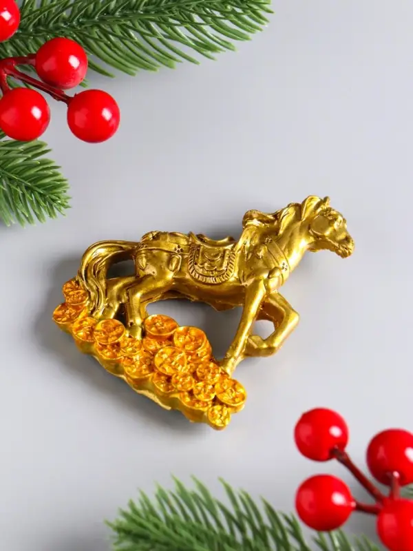 Магнит полистоун   Магнит полистоун  "Бронзовый конь на китайских монетах" МИКС 6х7,5 см