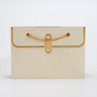 Пакет переноска для цветов, ручка цепь, &laquo;Кремовый&raquo;, с золотым тиснением, 15&times;10.5&times;10 см