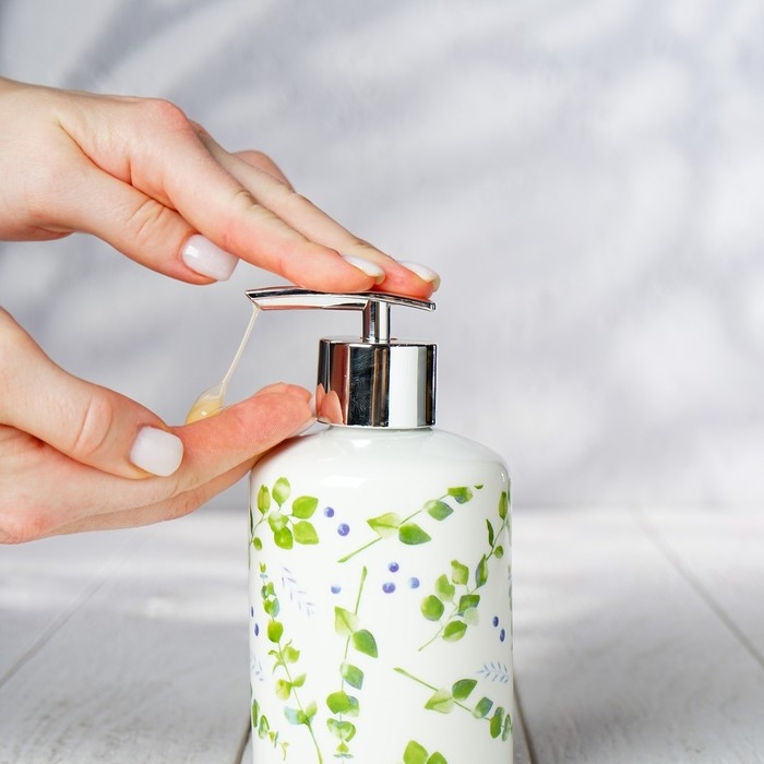 Набор аксессуаров для ванной комнаты Доляна «Эвкалипт», 3 предмета (мыльница, дозатор для мыла, стакан) Набор аксессуаров для ванной комнаты Доляна «Эвкалипт», 3 предмета (мыльница, дозатор для мыла, стакан)