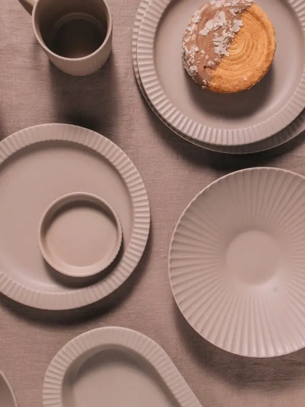 Тарелки Magistro Jarwah Lausanne, d=25 см, обеденные, набор 2 шт., фарфор, бежевые