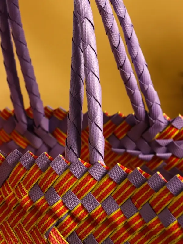 Сумка плетёная, 30×15×45 см, пластик, сиренево-жёлтая