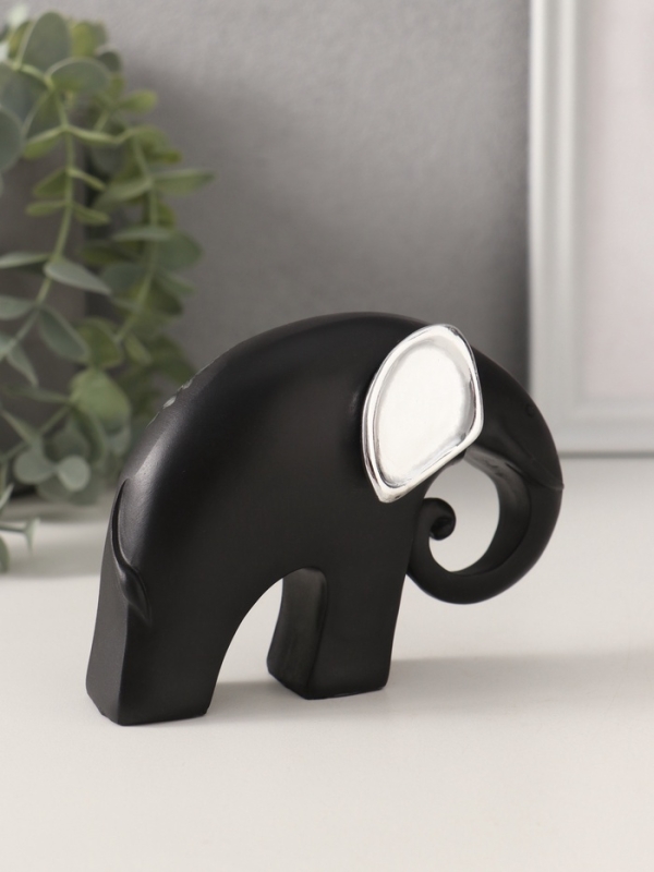 Сувенир полистоун Сувенир полистоун "Чёрный слон с серебр. ушками хобот завиток" серебряный цветок 12х5х9 см 1074030