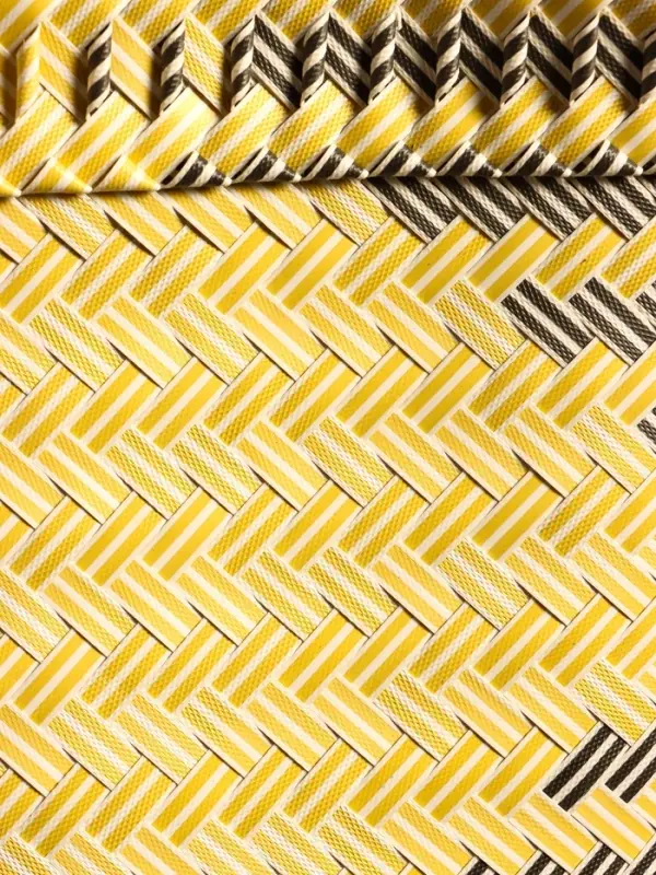 Сумка плетёная пластиковая 30х15х35 см, цв. чёрный, бежевый, белый