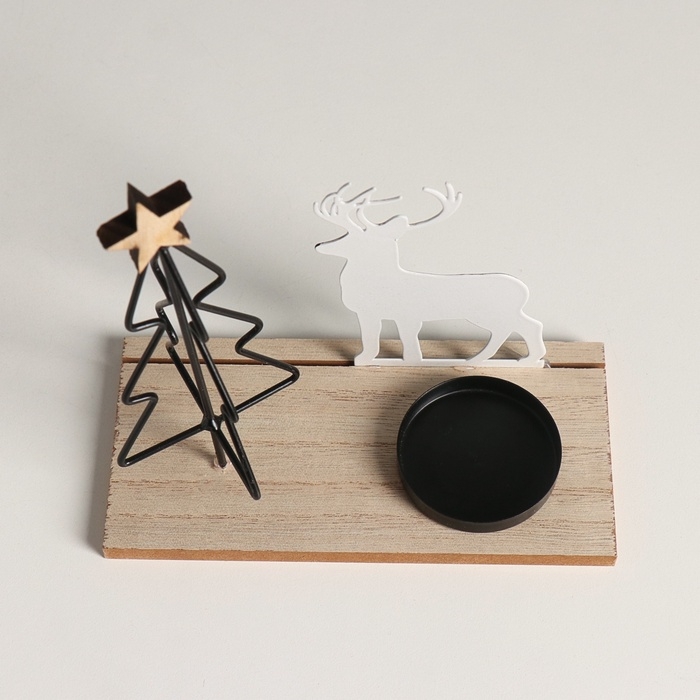 Подсвечник металл, дерево на 1 свечу "Олень у ёлочки" d=4 см 7,5х16х16 см