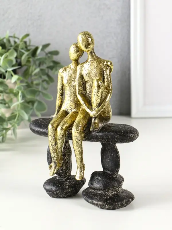 Сувенир полистоун "Абстракция. Парочка на скамейке" золото с серым 15,5х7,5х20,5 см