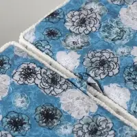 Шкатулка для рукоделия и шитья &laquo;Чёрно-белые цветы на голубом&raquo;, хранение ниток, иголок, мелочи, 19&times;26&times;14.5 см