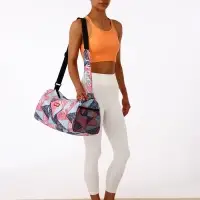 Сумка спортивная на молнии TEXTURA, боковой карман-сетка, регулируемый ремень, средний размер, красная