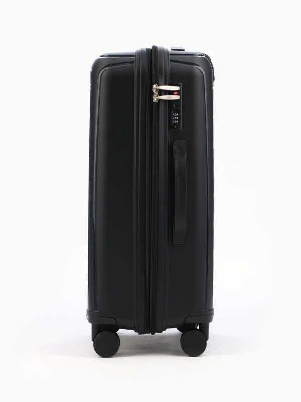 Чемодан 24 Чемодан 24", PP, 43*26*66, отд на молнии, код замок, 4 колеса, черный