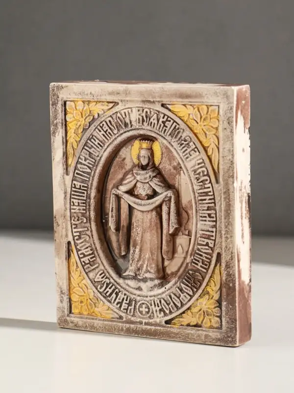 Икона с подвесом Икона с подвесом "Покров Пресвятой Богородицы" размер 12х10х3 см, гипс, роспись