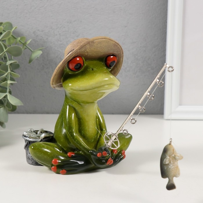 Сувенир полистоун лак Сувенир полистоун лак "Лягушонок-рыбачок" 15,5х11,8х13,8 см
