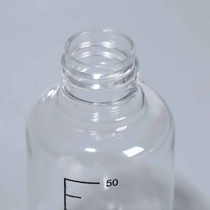 Бутылочка для хранения, с распылителем, со шкалой деления, 50 мл, белая, прозрачная Бутылочка для хранения, с распылителем, со шкалой деления, 50 мл, белая, прозрачная