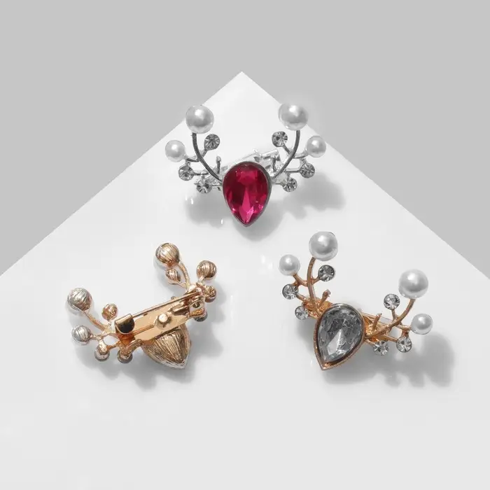 Брошь «Олень» жемчужные рога (неделимая фасовка 12 шт., цена за шт.), цвет МИКС Брошь «Олень» жемчужные рога (неделимая фасовка 12 шт., цена за шт.), цвет МИКС