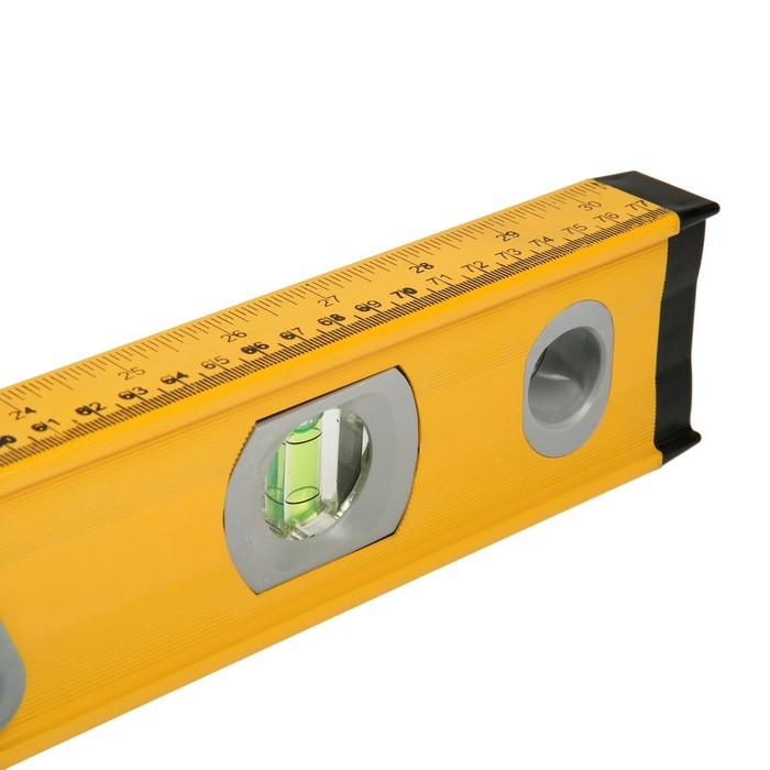 Уровень алюминиевый магнитный ТУНДРА, фрезерованный, эргономичные ручки, 3 глазка, 800 мм Уровень алюминиевый магнитный ТУНДРА, фрезерованный, эргономичные ручки, 3 глазка, 800 мм