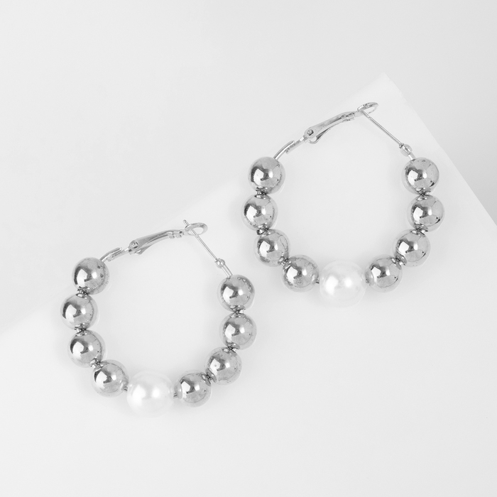 Серьги-кольца «Окружение» грозди, цвет серебро, d=5,7 Серьги-кольца «Окружение» грозди, цвет серебро, d=5,7