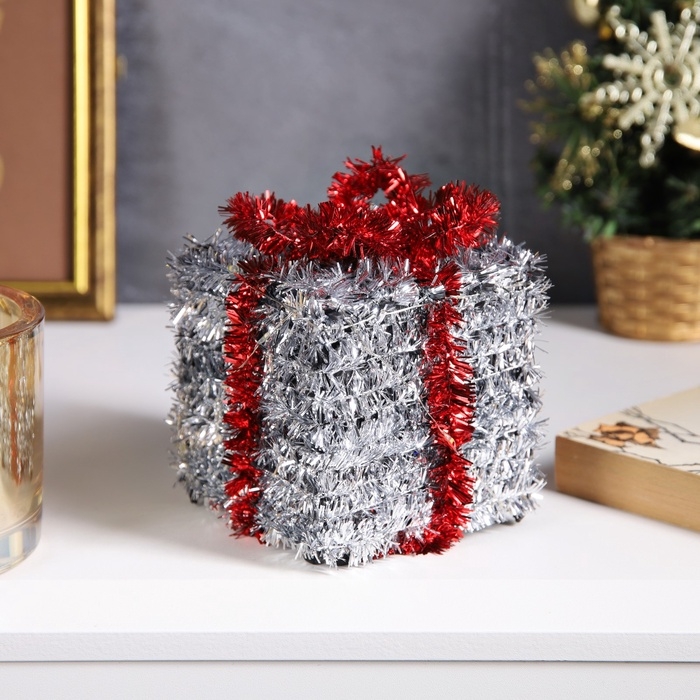 Светодиодная фигура из мишуры «Подарок серебристый» 12 × 9 см, 10 LED, батарейки AG10х3 (в комплекте), свечение тёплое белое Светодиодная фигура из мишуры «Подарок серебристый» 12 × 9 см, 10 LED, батарейки AG10х3 (в комплекте), свечение тёплое белое