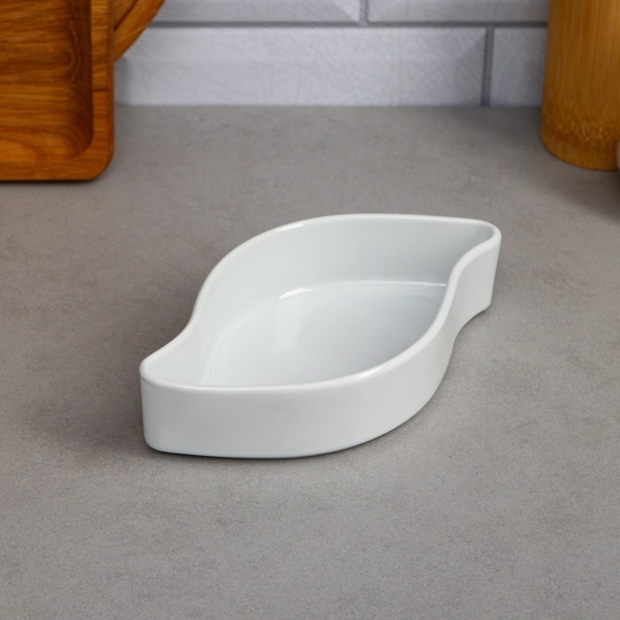 Блюдо «Королевское», 300 мл, фарфор, Иран Блюдо «Королевское», 300 мл, фарфор, Иран