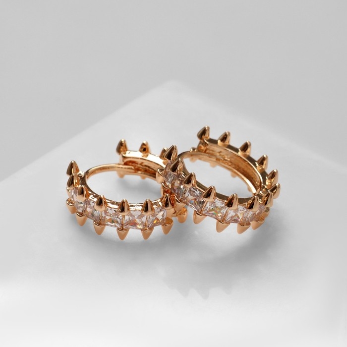Серьги-кольца «Искра» острые, цвет белый в золоте Серьги-кольца «Искра» острые, цвет белый в золоте